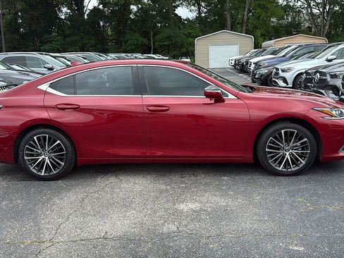Used 2022 Lexus ES 350 w/ Premium Package FWD image 3