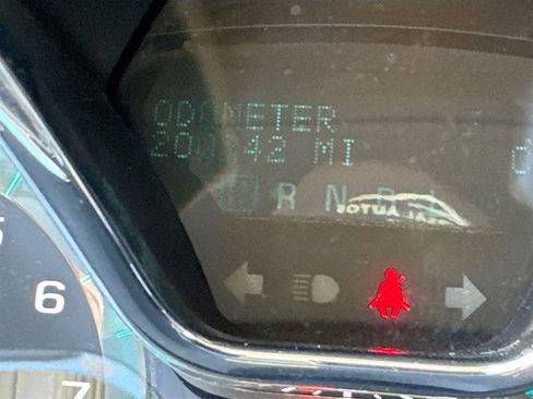 Used 2015 Chevrolet Traverse LS image 12