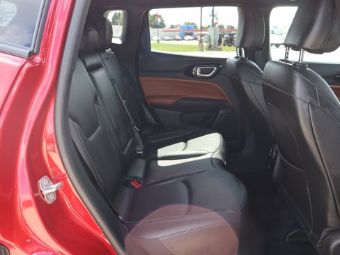 Used 2025 Jeep Compass Limited w/ Elite Group AWD/4WD image 11