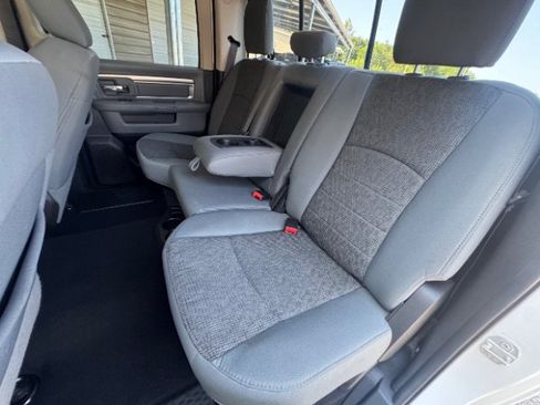 Used 2019 RAM 1500 Big Horn RWD image 16