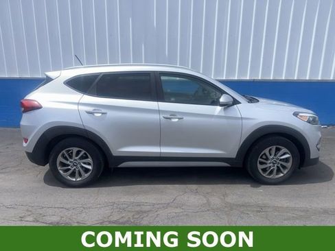 Used 2017 Hyundai Tucson SE AWD/4WD image 1