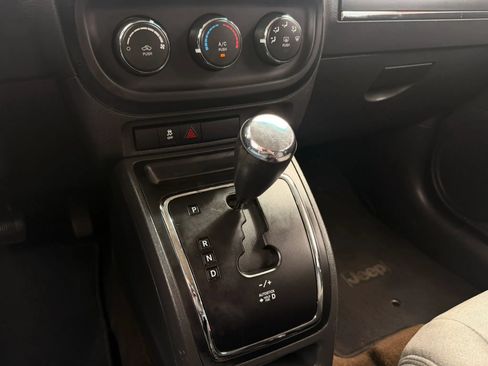 Used 2016 Jeep Patriot Sport w/ Power Value Group FWD image 17