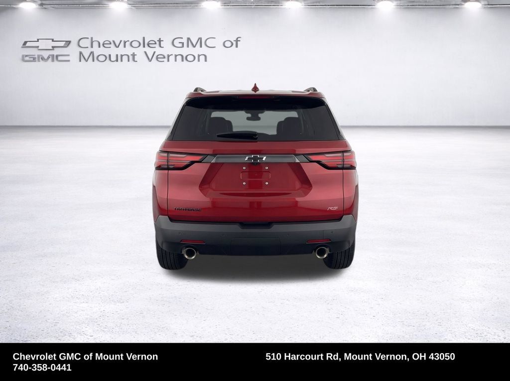Used 2022 Chevrolet Traverse RS FWD image 8