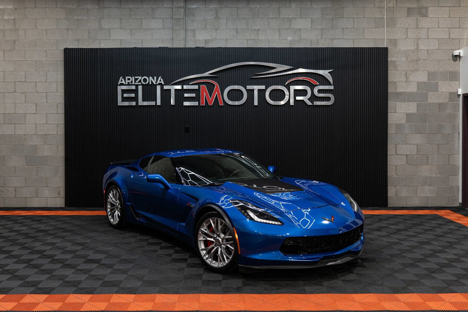 Used 2016 Chevrolet Corvette Z06 w/ 3LZ Preferred Equipment Group RWD image 3
