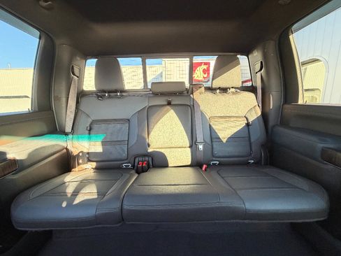 Used 2021 GMC Sierra 2500 Denali image 12