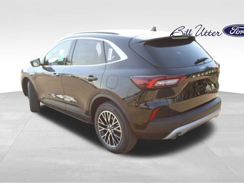 New 2026 Ford Escape SE w/ PHEV Premium Package image 4