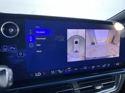 Certified 2024 Chevrolet Equinox EV LT FWD image 6
