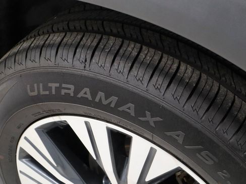 Certified 2022 Nissan Rogue SV image 21