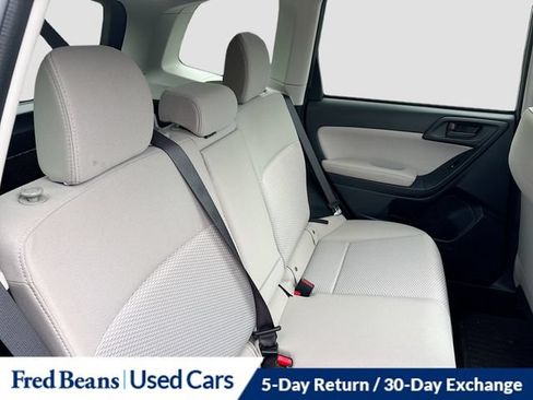 Used 2015 Subaru Forester 2.5i Premium AWD/4WD image 34