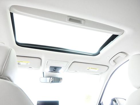 Used 2024 Honda CR-V EX-L image 9