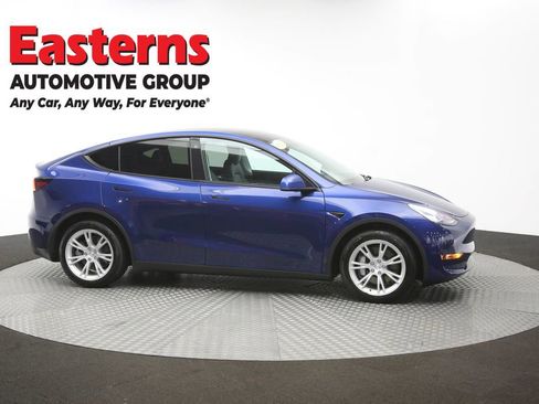 Used 2021 Tesla Model Y Long Range AWD/4WD image 42