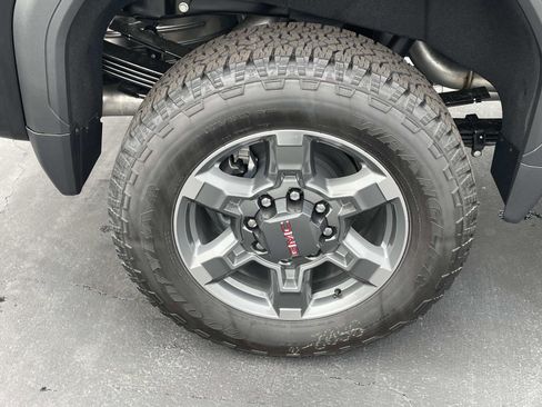 New 2026 GMC Sierra 3500 SLT w/ SLT Premium Package image 30