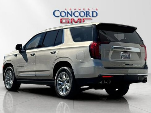 Used 2023 GMC Yukon Denali AWD/4WD image 6