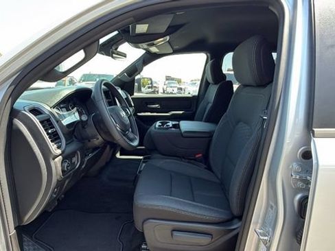 New 2026 RAM 1500 Express AWD/4WD image 31