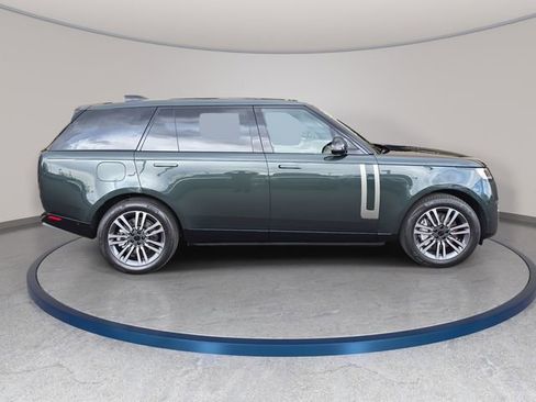 New 2026 Land Rover Range Rover Long Wheelbase SE AWD/4WD image 4