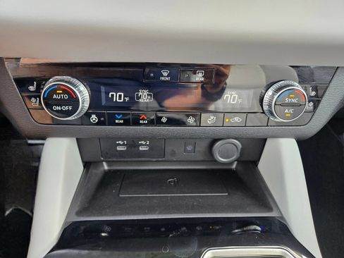 Used 2025 Mitsubishi Outlander SEL FWD image 33