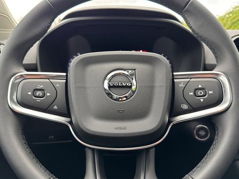 New 2026 Volvo XC40 B5 Plus w/ Climate Package image 23