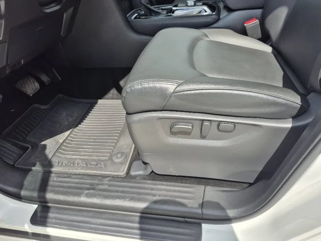 Used 2024 Nissan Armada SV w/ Cargo Package RWD image 15