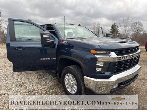 Used 2022 Chevrolet Silverado 2500 LT w/ Convenience Package image 31