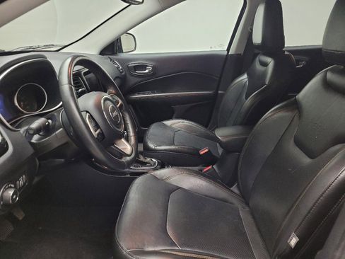 Used 2018 Jeep Compass Limited w/ Navigation Group AWD/4WD image 17
