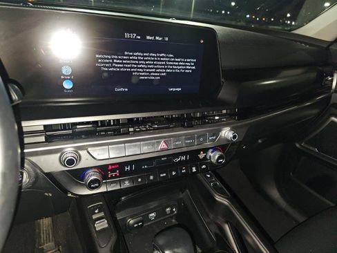 Used 2025 Kia Telluride S image 5