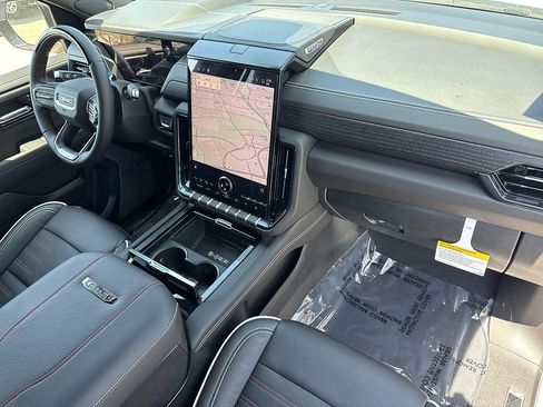 New 2026 GMC Yukon XL AT4 Ultimate w/ LPO, Floor Liner Package AWD/4WD image 31