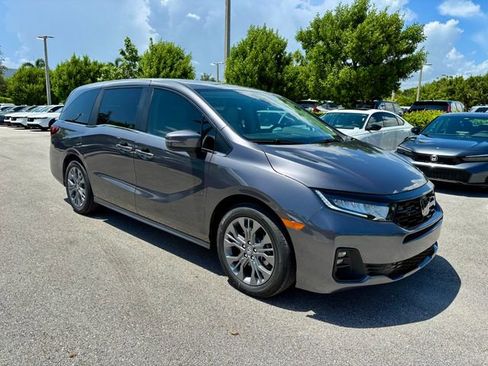 New 2026 Honda Odyssey Touring image 1