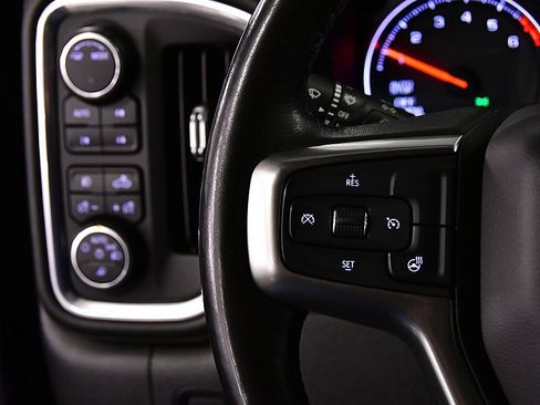 Used 2020 Chevrolet Silverado 1500 LT Trail Boss w/ Midnight Edition image 19