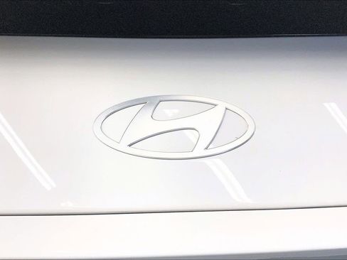 Used 2025 Hyundai Ioniq 6 SEL RWD image 30