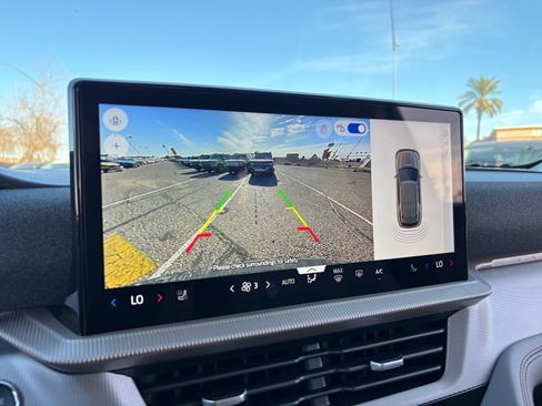 New 2026 Ford Explorer Active w/ Active Comfort Package image 27