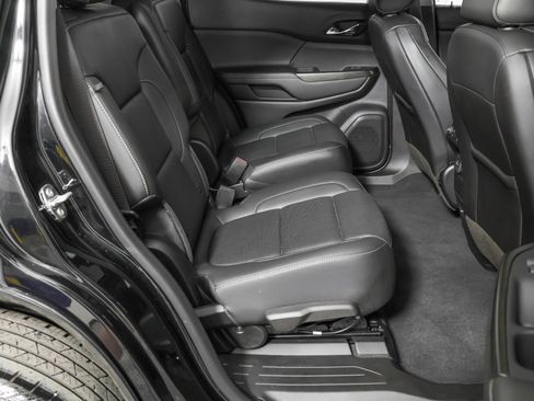 Used 2023 GMC Acadia SLT w/ Technology Package AWD/4WD image 45