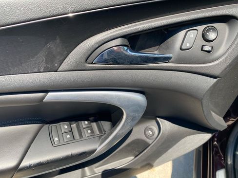 Used 2017 Buick Regal Sport Touring FWD image 17