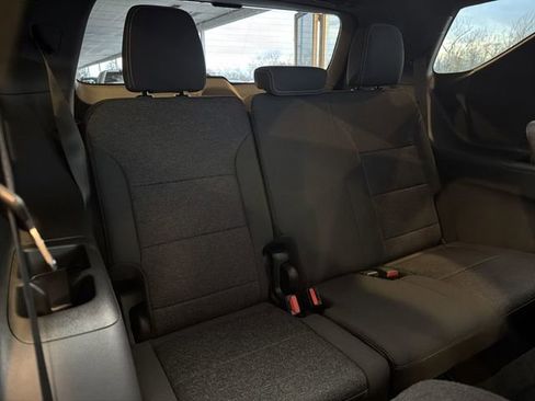 New 2026 Chevrolet Traverse LT w/ Midnight/Sport Edition FWD image 17