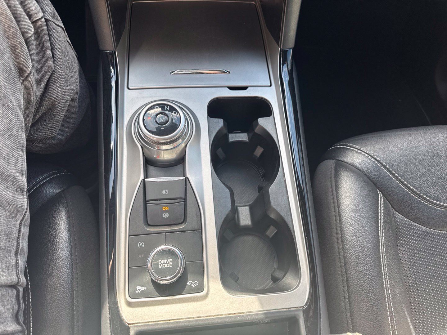Used 2023 Ford Explorer ST w/ Equipment Group 401A AWD/4WD image 29