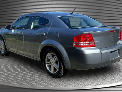Used 2010 Dodge Avenger Express image 4