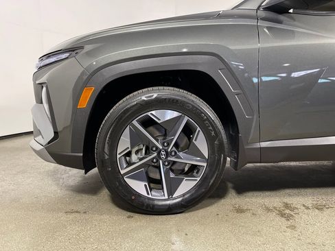 Certified 2025 Hyundai Tucson SEL image 11