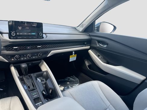 New 2025 Honda Accord SE image 17