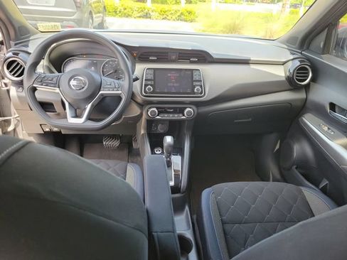 Used 2018 Nissan Kicks SV FWD image 12