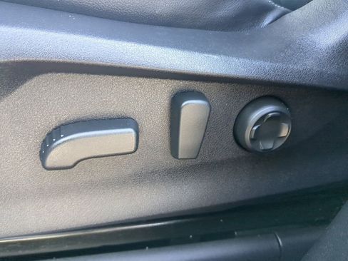 Used 2023 Subaru Ascent Limited image 21