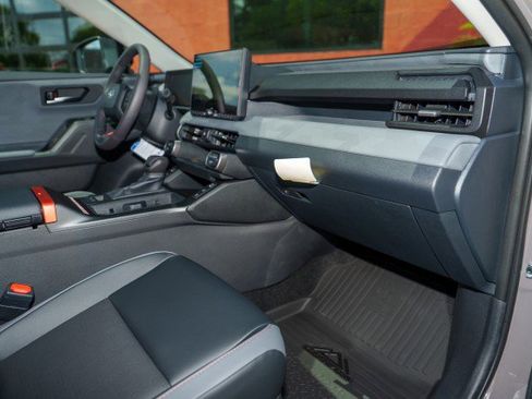 Used 2026 Toyota RAV4 AWD image 24