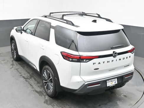 New 2026 Nissan Pathfinder Platinum FWD image 37