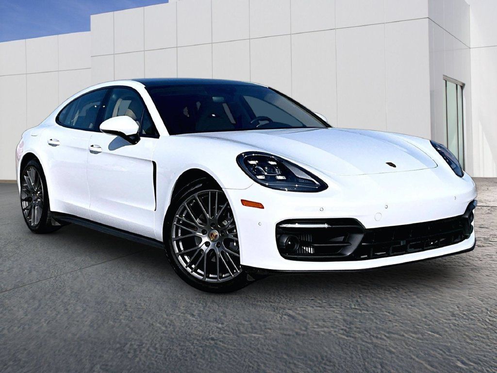 Certified 2023 Porsche Panamera Platinum Edition RWD image 9