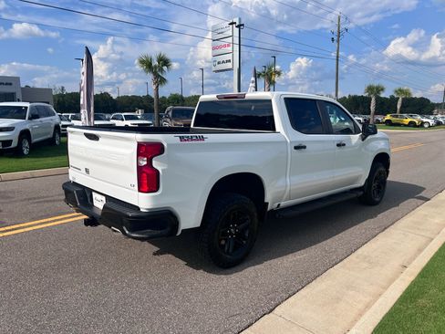 Used 2024 Chevrolet Silverado 1500 LT Trail Boss w/ Protection Package AWD/4WD image 7