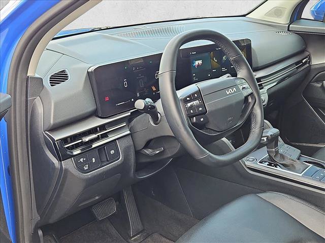 Used 2026 Kia Sportage EX FWD image 10
