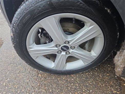 Used 2018 Lincoln MKC Premiere image 5