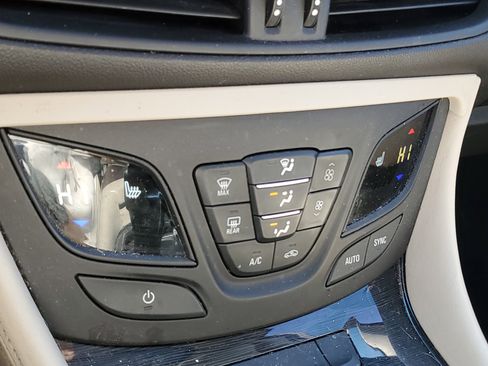 Used 2017 Buick Envision Premium image 29