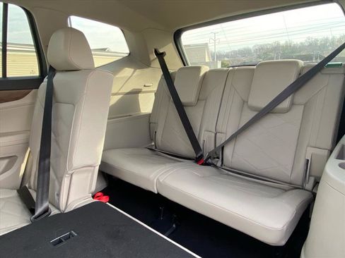 Certified 2024 Volkswagen Atlas SE image 19