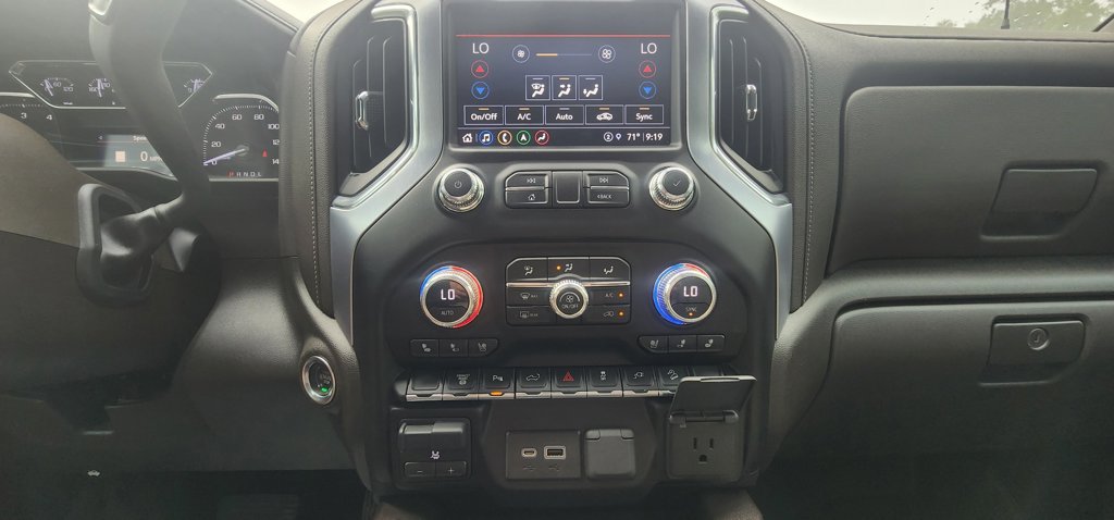 Used 2023 GMC Sierra 3500 SLT w/ SLT Premium Package AWD/4WD image 41