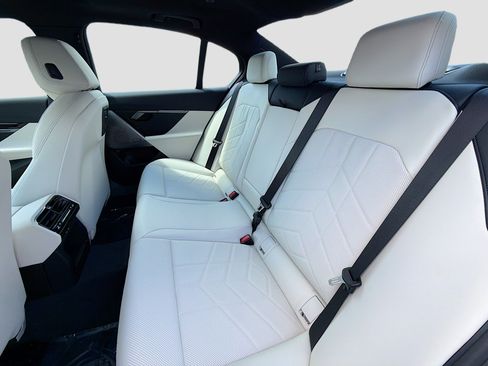 New 2027 BMW 530i RWD image 20