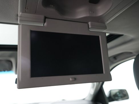 Used 2016 Chevrolet Suburban LTZ AWD/4WD image 18